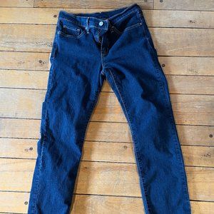 Women's Levi jeans